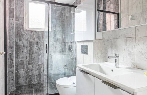 Moda Apartment | This apartment is a 1 bedroom(s), 1 bathrooms, located in Kadıköy, İstanbul.