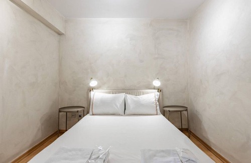Arnavutkoy Apartment | This apartment is a 1 bedroom(s), 1 bathrooms, located in Beşiktaş, İstanbul.