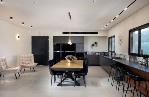 Tiberias Apartment | This apartment is a 12 bedroom(s), 9.5 bathrooms, located in Tiberias, North District.