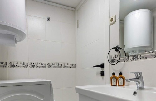 Osmanbey Apartment | This apartment is a 2 bedroom(s), 1 bathrooms, located in Şişli, İstanbul.