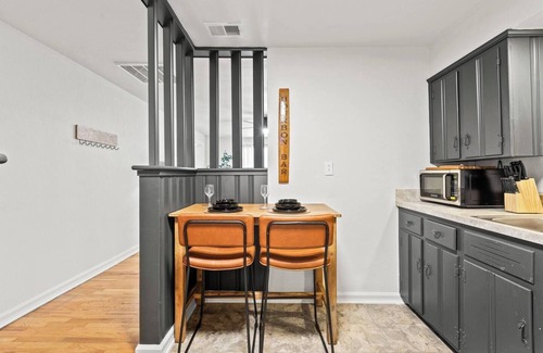 Frankfort Apartment | This apartment is a 2 bedroom(s), 1 bathrooms, located in Frankfort, KY.