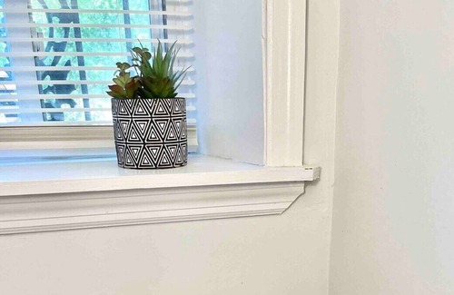 Williamsbridge Apartment | This apartment is a 2 bedroom(s), 1 bathrooms, located in The Bronx, NY.