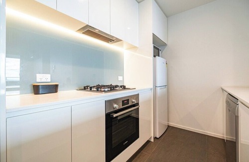Footscray Apartment | This apartment is a 3 bedroom(s), 2 bathrooms, located in Footscray, VIC.