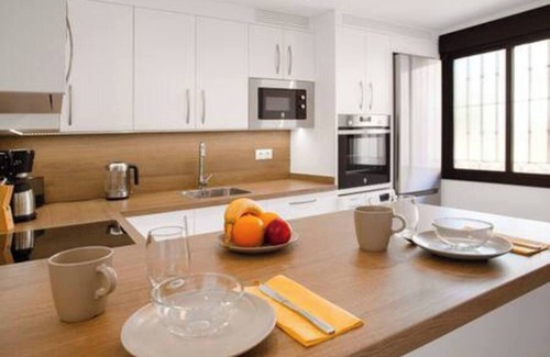 La Capellania Apartment | This apartment is a 2 bedroom(s), 2 bathrooms, located in Benalmádena, Andalucía.
