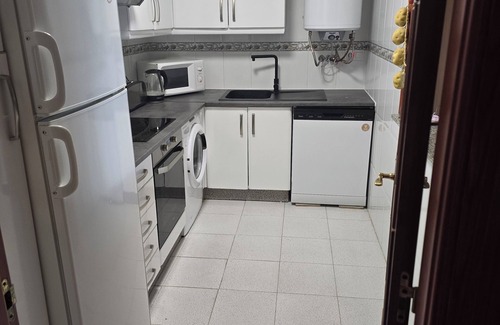 Benalmadena Apartment | This apartment is in the centre of the village and has a south facing balcony.