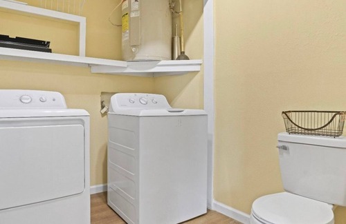 Lake Charles Apartment | This apartment is a 2 bedroom(s), 2 bathrooms, located in Lake Charles, LA.