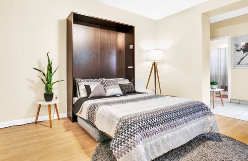 Graduate Hospital Apartment | This apartment is a 0 bedroom(s), 1 bathrooms, located in Philadelphia, PA.