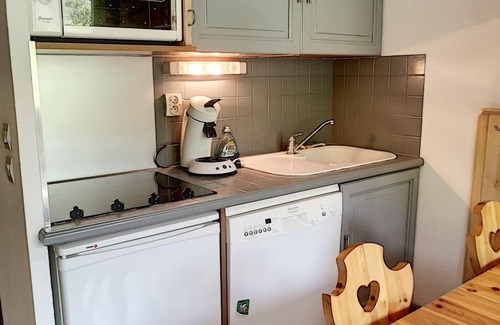 Praz-sur-Arly Apartment | This apartment of 29 m², in a building of 3 floors with balcony, has 2 rooms including 1 bedroom and