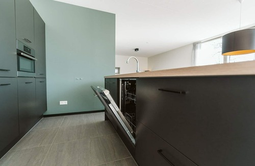 Ouddorp Resort | This beautiful eight-person vacation home offers plenty of space and comfort in many ways during your stay.