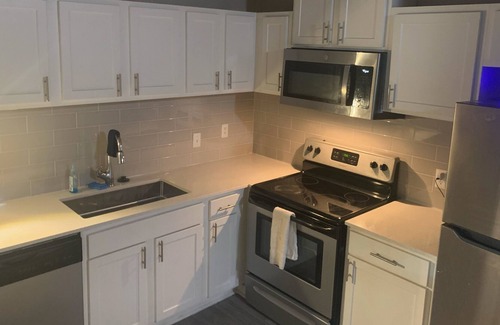 Loring Heights Apartment | This Business Executive Suite Is within walking distance of Atlantic Station.