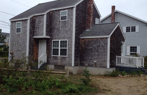Ocean Park Cottage | This charming, OCEAN PARK, coastal property is just steps away from the sandy beach!