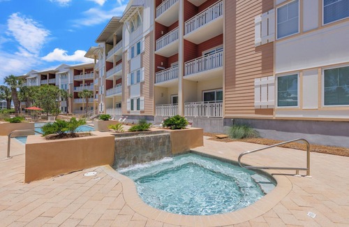 Waterside Village Condo | This condominium is a 3 bedroom(s), 3 bathrooms, located in Mexico Beach, FL.