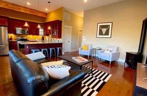 Salida Condo | This condominium is a 2 bedroom(s), 1 bathrooms, located in Salida, CO.