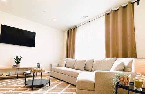American Fork Condo | This condominium is a 3 bedroom(s), 2 bathrooms, located in American Fork, UT.