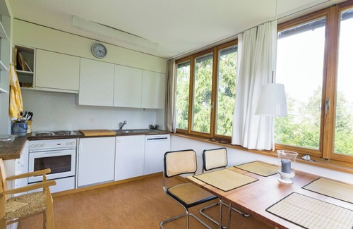 Flims Apartment | This cozy apartment (approx. 95m2) is located in house Collina built in 1927.