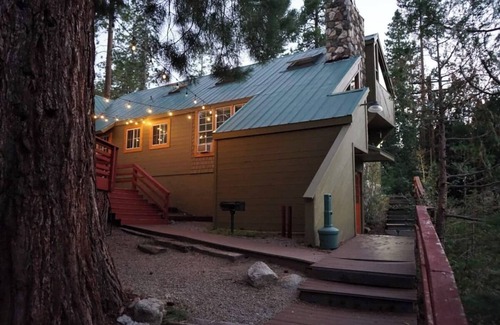 Shaver Lake Apartment | This fourplex is a 1 bedroom(s), 1 bathrooms, located in Shaver Lake, CA.