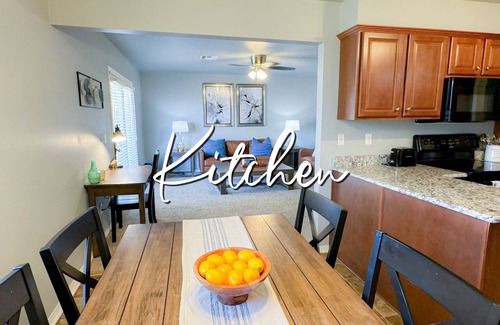 Business District Apartment | This guest suite is a 3 bedroom(s), 2 bathrooms, located in Oklahoma City, OK.