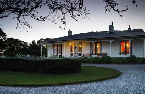 Glenburn House | This heritage country homestead is warm and welcoming