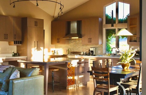 Arroyo Grande House | This house is a 2 bedroom(s), 2 bathrooms, located in Arroyo Grande, CA.