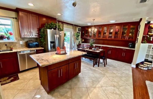 Roseville House | This house is a 3 bedroom(s), 2 bathrooms, located in Roseville, CA.