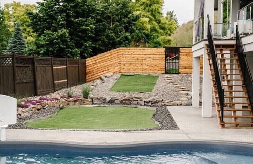 Southwest Mission House | This house is a 3 bedroom(s), 3.5 bathrooms, located in Kelowna, BC.