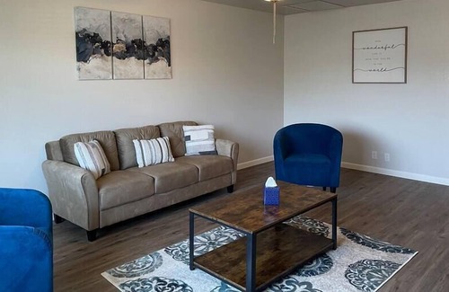 Visalia House | This house is a 3 bedroom(s), 2 bathrooms, located in Visalia, CA.
