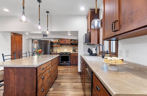 Oconto House | This house is a 3 bedroom(s), 2 bathrooms, located in Oconto, WI.