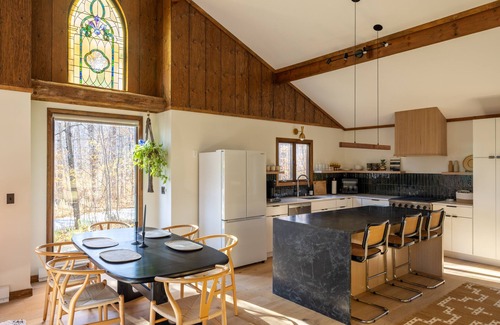 Killington House | This house is a 4 bedroom(s), 2 bathrooms, located in Killington, VT.
