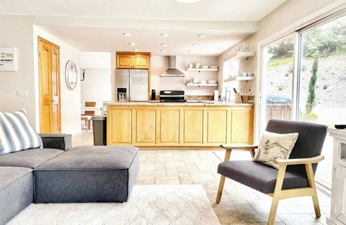 Encinitas House | This house is a 4 bedroom(s), 3 bathrooms, located in Encinitas, CA.