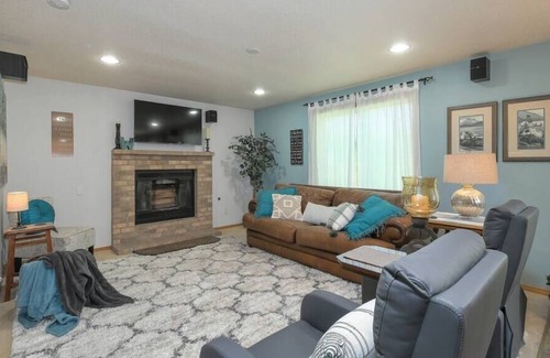 Felida House | This house is a 4 bedroom(s), 2.5 bathrooms, located in Vancouver, WA.