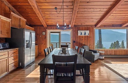 Bayview House | This house is a 4 bedroom(s), 3 bathrooms, located in Bayview, ID.