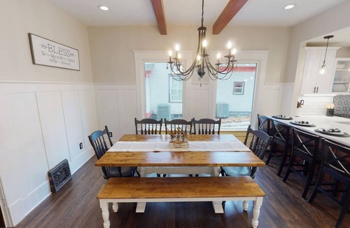 Wichita House | This house is a 6 bedroom(s), 3.5 bathrooms, located in Wichita, KS.