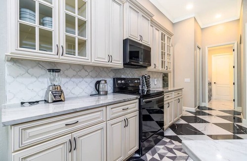 Port Charlotte House | This house is a 3 bedroom(s), 2 bathrooms, located in Port Charlotte, FL.