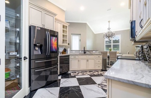 Port Charlotte House | This house is a 3 bedroom(s), 2 bathrooms, located in Port Charlotte, FL.