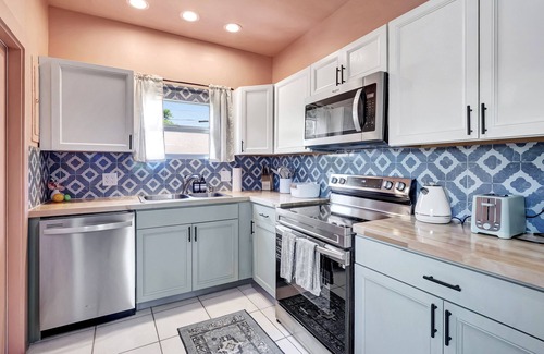 Parker Ridge House | This house is a 3 bedroom(s), 1 bathrooms, located in West Palm Beach, FL.