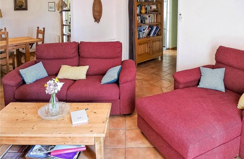 Mornas House | This independent vacation home is located in the hills of the old village of Mornas.