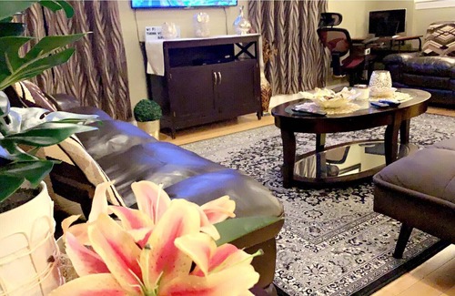 Westbrook House | This is a comfortable single house with great private backyard & outside camera
