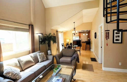 Garden District House | This is in a great location, close to shops, restaurants, and the lake.