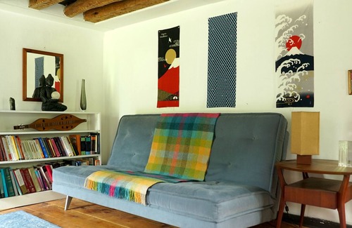 Mount Marion House | This light-filled two-story, cozy two-bed bedroom apartment High Woods farmhouse