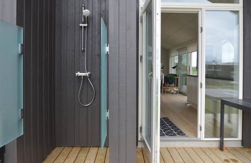 Fynshav House | This lovely vacation home is built in 2019 and has a great location overlooking the Little Belt.