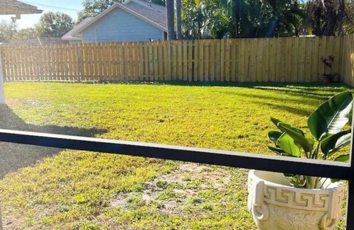 Southgate House | This nice house is located close in a nice and safe neighborhoods and 15