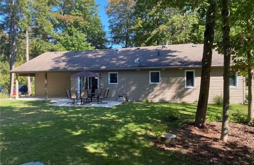 Point Clark House | This property is in pause until Dec 31, 2025