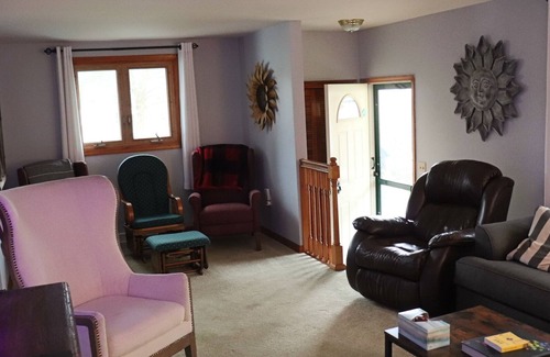 East Aurora House | This single-family ranch, located in the heart of historic East Aurora.