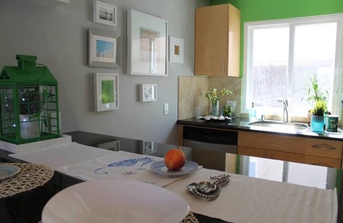 South Mission Beach Apartment | This studio is a 0 bedroom(s), 1 bathrooms, located in San Diego, CA.