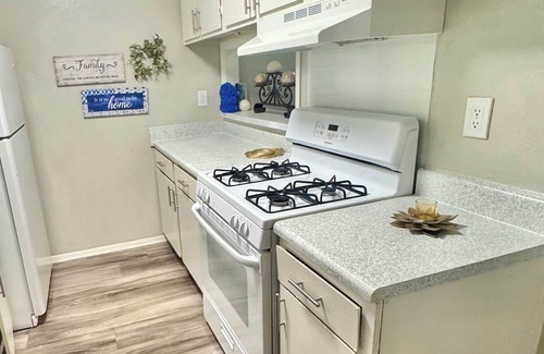 Pine Lake Apartment | This stylish loft home is nestled on the vibrant Memorial Drive/Atlanta area!