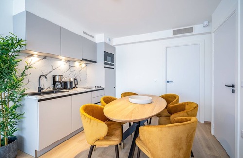 Camiers Apartment | This suite is equipped with a bedroom with a double bed & 2 sleeping corners of which one with a bunk bed and one with 2 single beds.