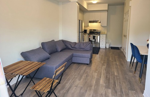 Kennedy Park House | This Townhouse is perfect for families, groups of friends, or business travelers