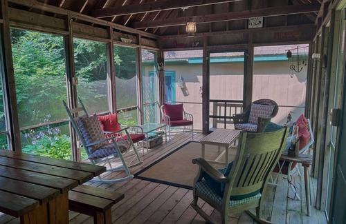 Jefferson House | Thomas Cottage /Jefferson