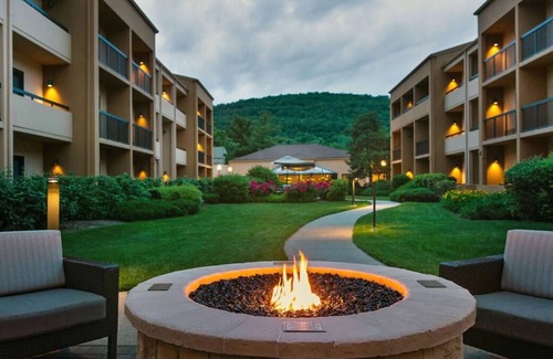 Mahwah House | Thomas Edison National Historical Park Tour! 2 Units! Pets Allowed, Parking!