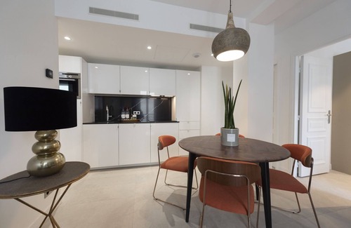 Faubourg-du-Roule Apartment | Thomas Moore, 4 stars, Luxury apartment close to the Champs-Elysées